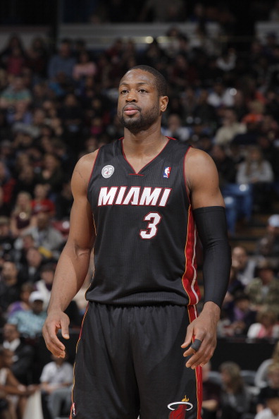 线带球而非 线带球而非