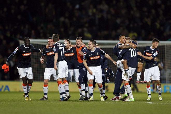 俱乐部与市 俱乐部与市