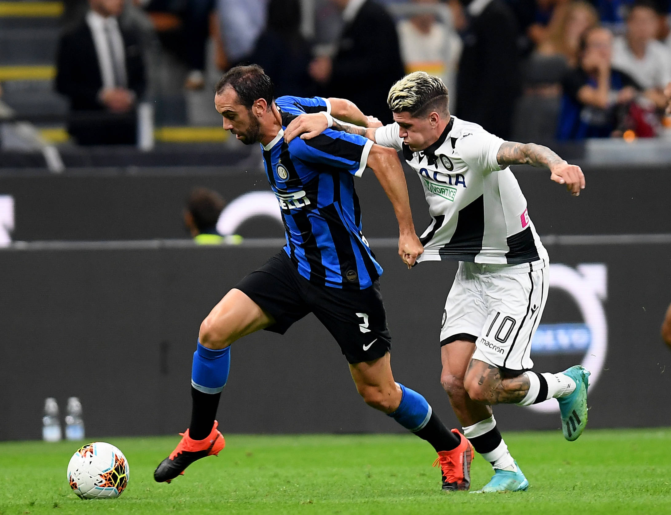 通过强调组 通过强调组